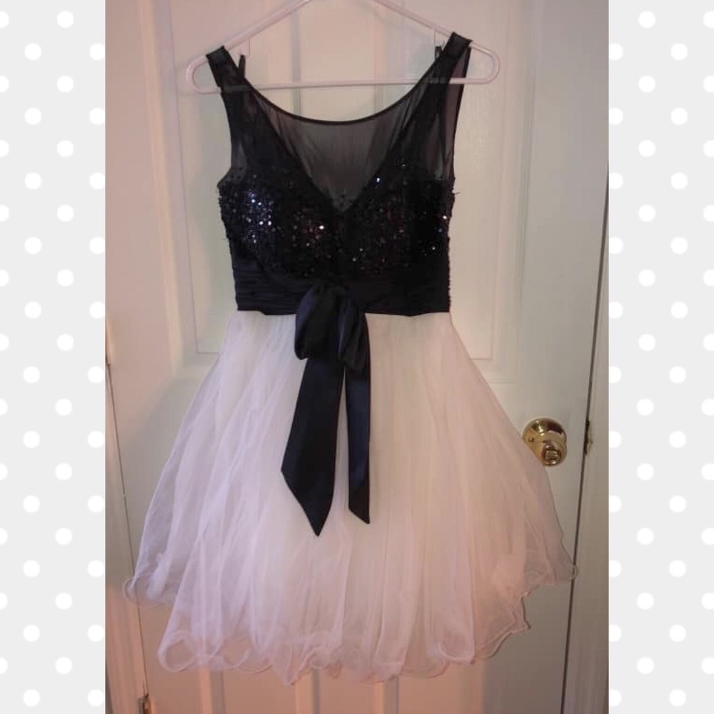 Sherri Hill formal dress